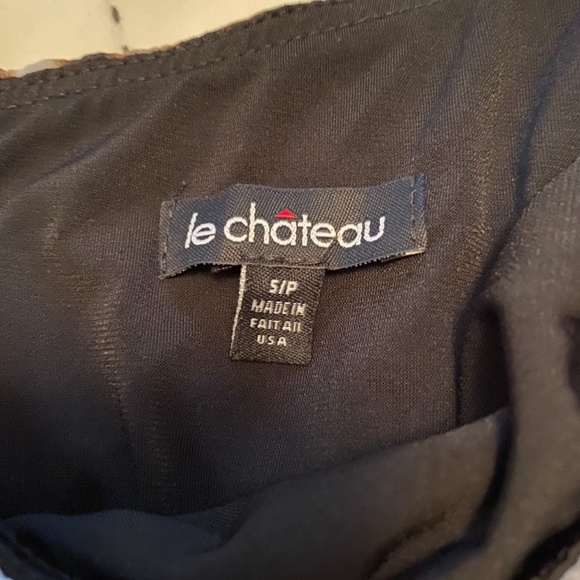 Le Chateau Dress - Picture 2 of 5